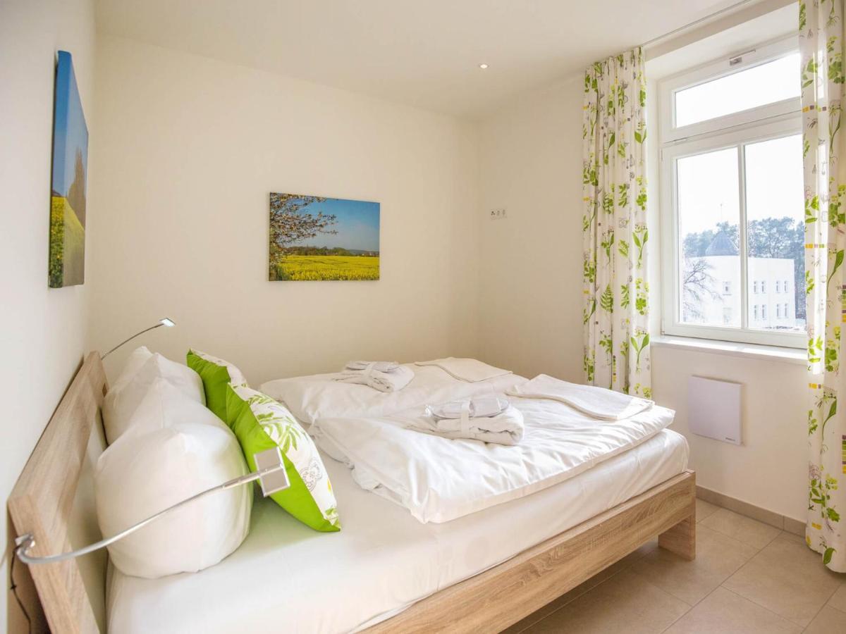 Strandvillen Binz - Ferienwohnung Mit 1 Schlafzimmer Und Balkon Sv-007 Esterno foto